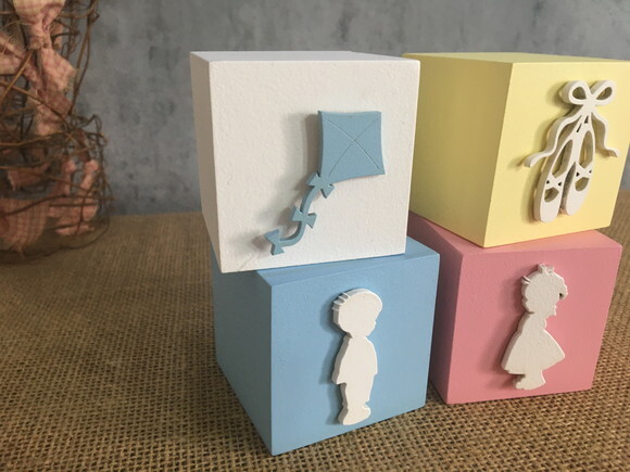 Chá de Revelação cubos 6x6cm Menino e Menina