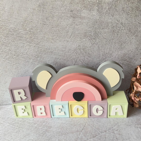 Coala Arco Íris +cubos 6x6cm Decoração Bebê
