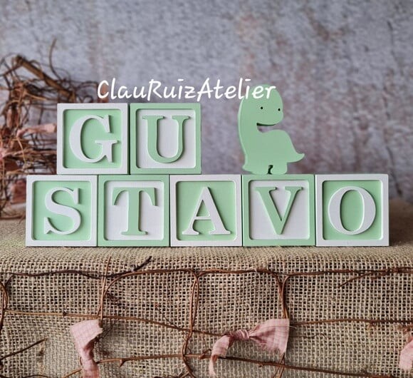 Cubos 6x6cm + Dinossauro