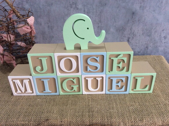 Cubos 6x6cm + Elefantinho