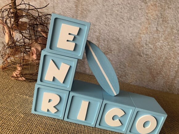 Cubos 6x6cm + Prancha De Surf
