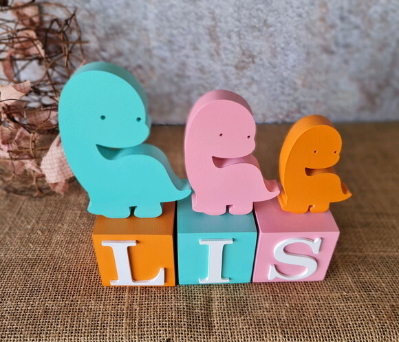 Cubos 6x6cm + Trio de Dinossauro