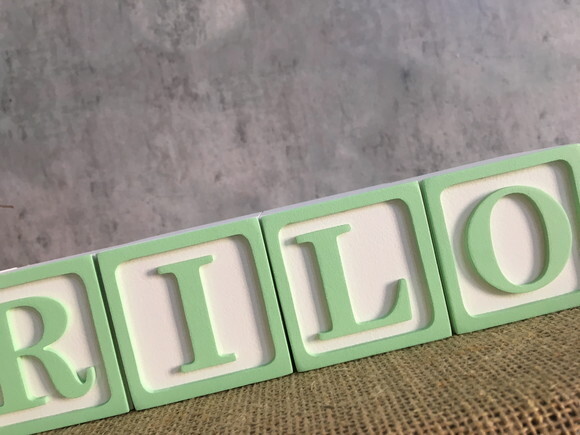 Cubos 6x6cm Ts - Nome com Moldura - Decoração Bebê