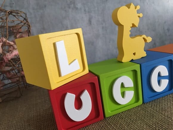 CUBOS POCOYO 6x6cm + Girafinha