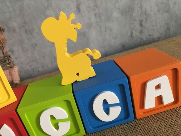 CUBOS POCOYO 6x6cm + Girafinha