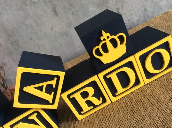 Cubos Toy Story 6x6cm com coroa