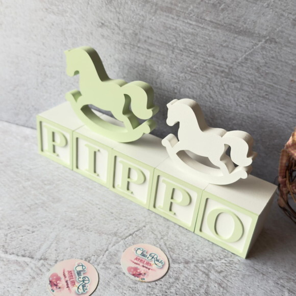 Cubos Ts 6x6 cm + Dupla de Cavalinhos Decoração Bebê