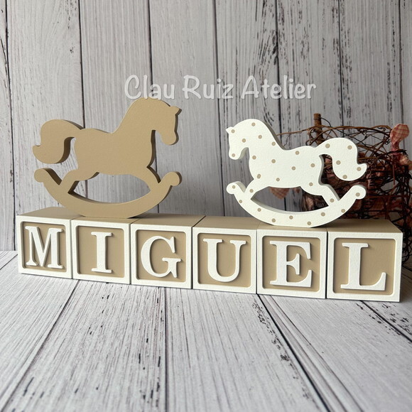 Decoração Bebê - Cubos 6x6cm + Cavalinho de Balaço