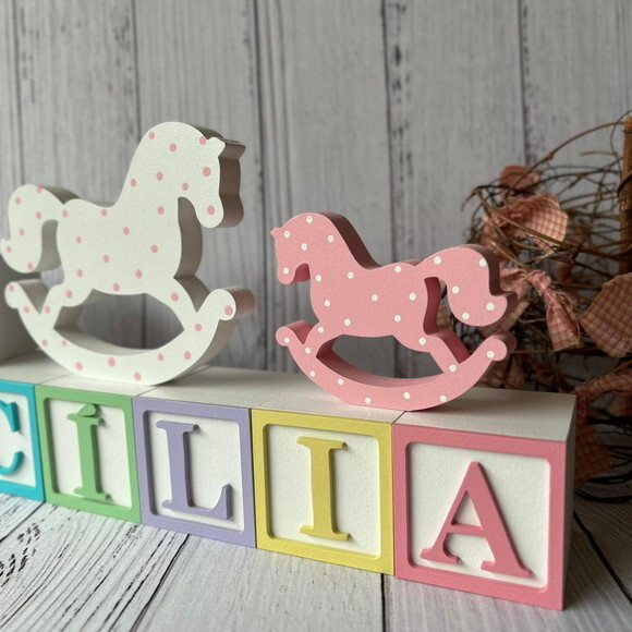 Decoração Bebê - Cubos 6x6cm + Cavalinho de Balaço