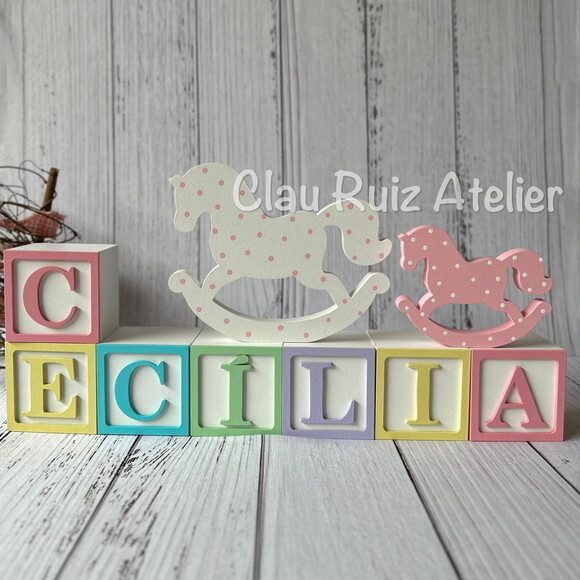 Decoração Bebê - Cubos 6x6cm + Cavalinho de Balaço