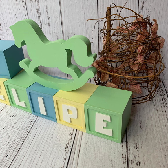 Decoração Bebê - Cubos 6x6cm + Cavalinho de Balaço