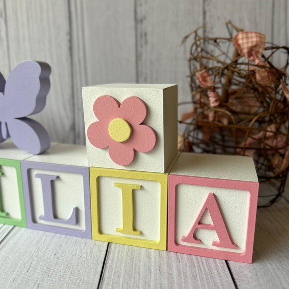 Decoração Bebê - Cubos 6x6cm Candy Ts + Borboleta