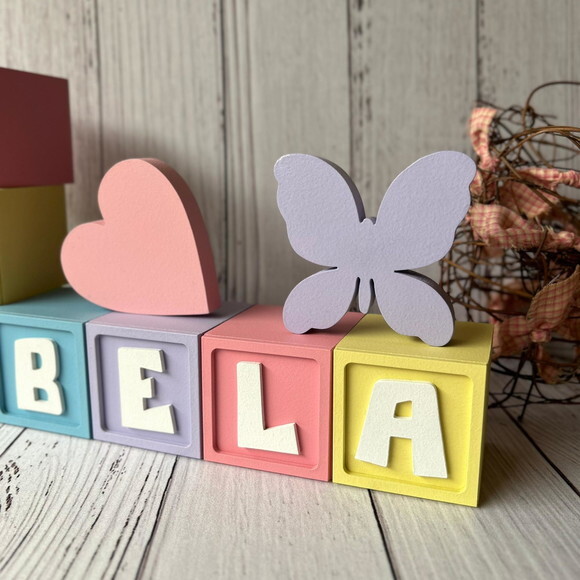 Decoração Bebê - Cubos 6x6cm Candy Ts + Borboleta e Coração