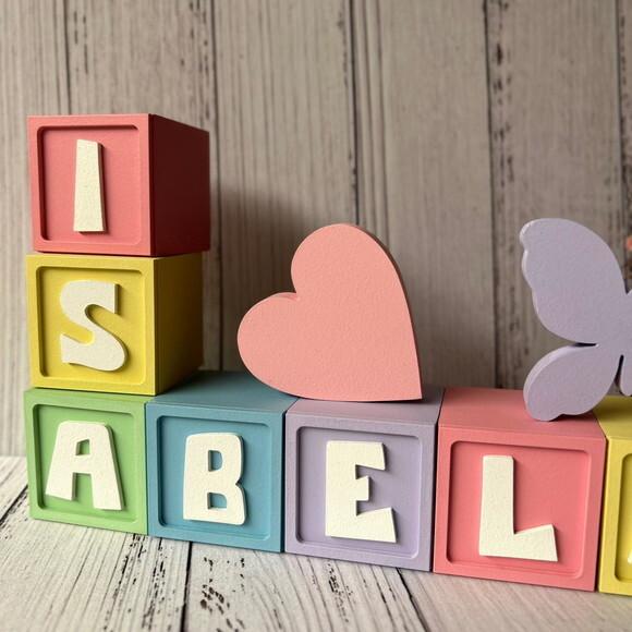 Decoração Bebê - Cubos 6x6cm Candy Ts + Borboleta e Coração