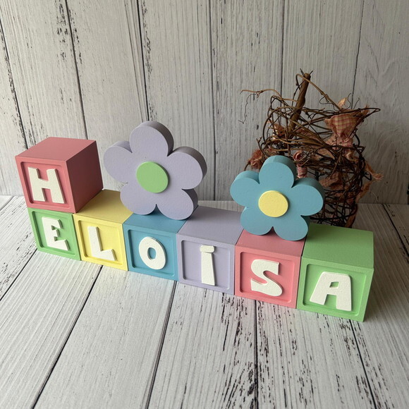 Decoração Bebê - Cubos 6x6cm Candy Ts + Dupla de Flor