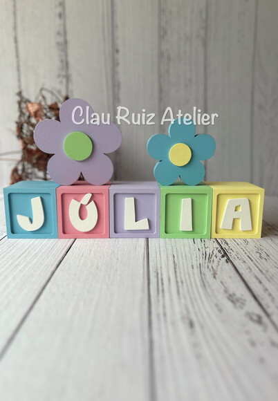 Decoração Bebê - Cubos 6x6cm Candy Ts + Dupla de Flor