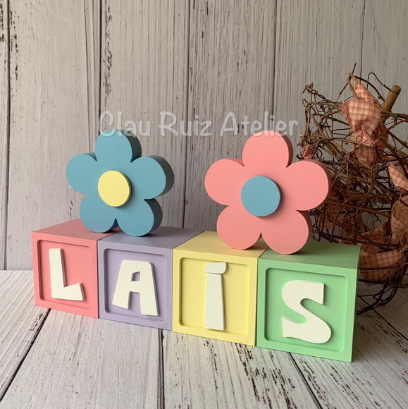 Decoração Bebê - Cubos 6x6cm Candy Ts + Dupla de Flor