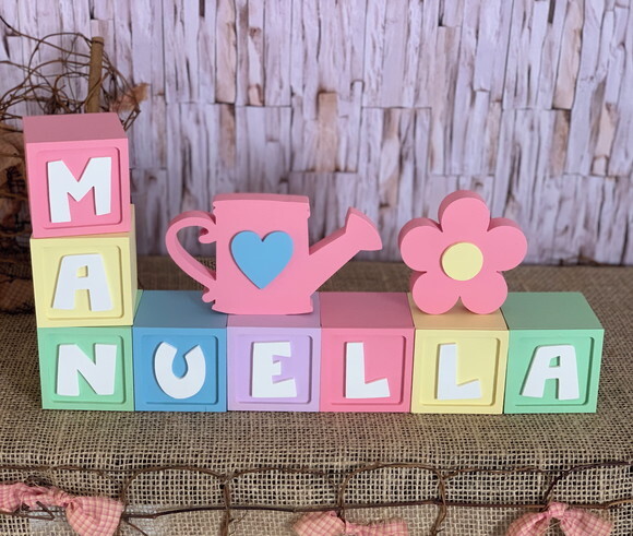 Decoração Bebê - Cubos 6x6cm Candy Ts + Flor Mesa