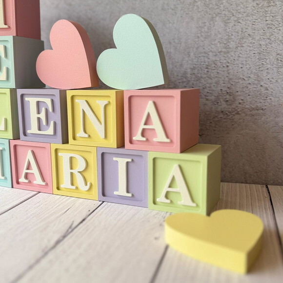 Decoração Bebê - Cubos 6x6cm Candy Ts + Trio de Coração