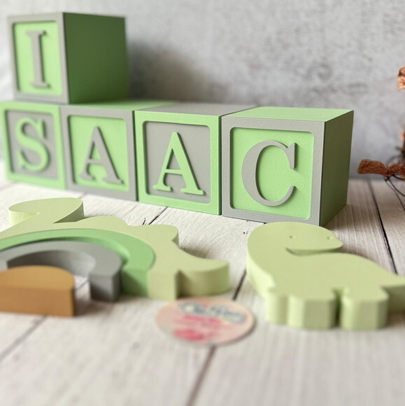 Dinossauro -arco Iris e Cubos 8x8cm - Decoração Bebê