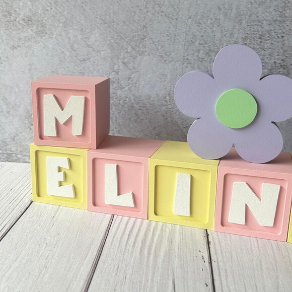 Flor + Cubos 6x6cm Candy Ts Decoração Bebê Pastéis