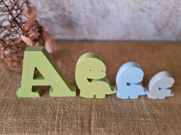 Iniciais com Trio de Dinossauros