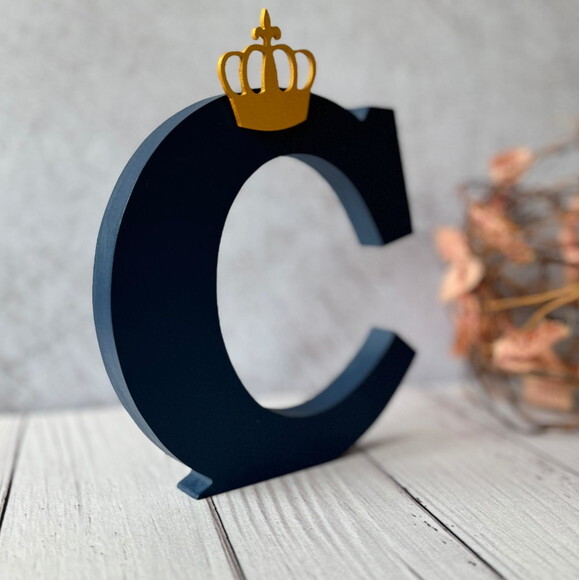 Iniciais do Nome com Coroa Decoração Bebê