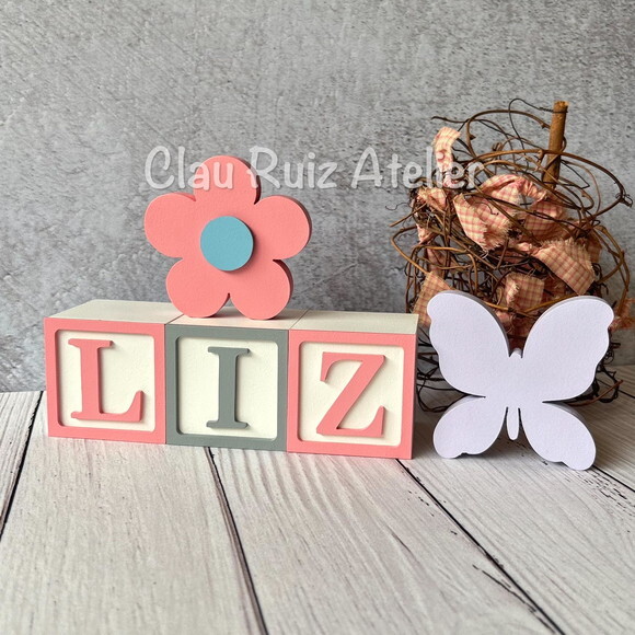 Jardim Decoração Bebê Cubos 6x6cm Candyts + Flor e Borboleta