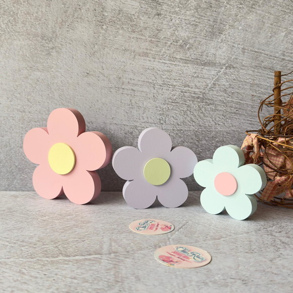 Jardim Trio de Flores Tons Pastel Decoração Bebê