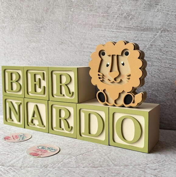 Kit Safari Cubos Personalizados 6x6cm + Leão Decoração Bebê