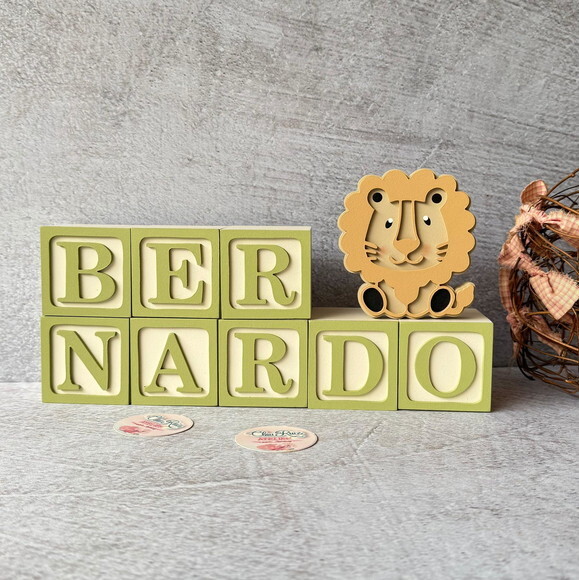 Kit Safari Cubos Personalizados 6x6cm + Leão Decoração Bebê