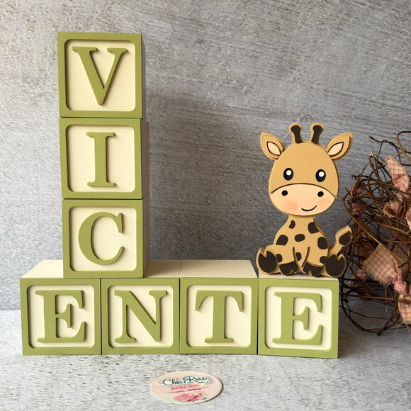 Kit Safari Cubos Personalizados 6x6cm+ Girafa Decoração Bebê