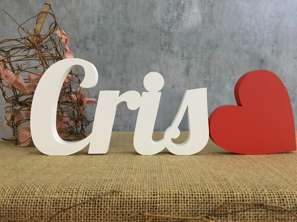 Letras de MDF -Nomes + coração