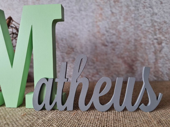 Letras de mdf -nomes 18cm Dinossauro