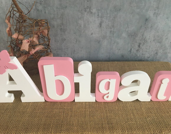 Letras de mdf -nomes Blocos Borboleta