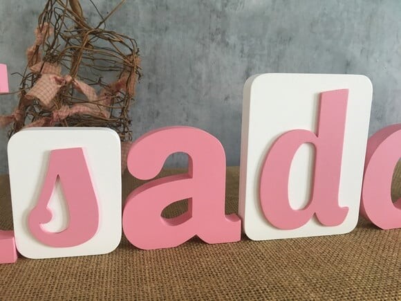 Letras de mdf em Bloco com Borboleta