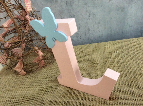 Letras de MDF Iniciais com Borboleta