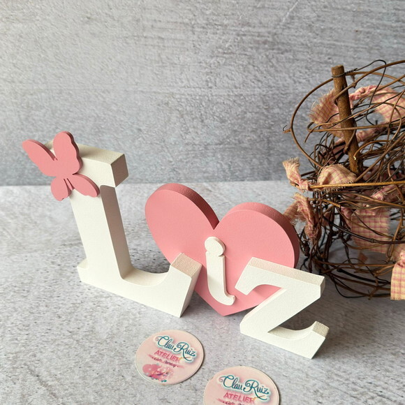 Linha Coração com Borboleta - Decoração para Quarto de Bebê
