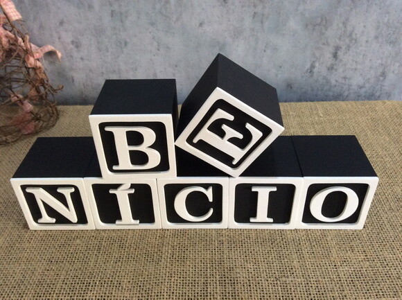 Linha Nomes Personalizados em Cubos com Moldura 6x6cm