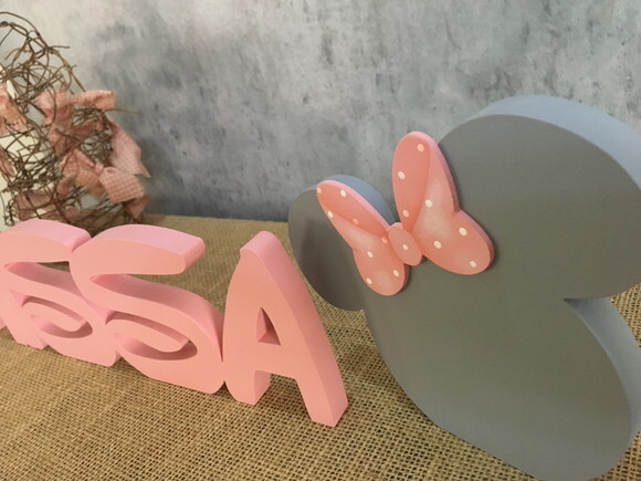 MINNIE - Letras Disney