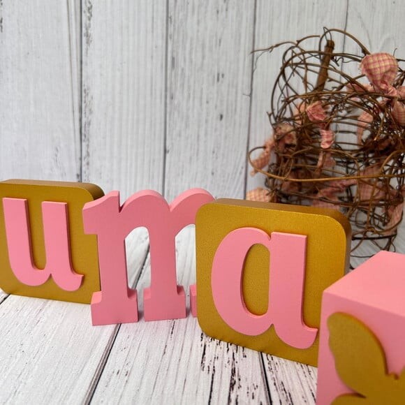 Nomes Linha Blocos - Decoração de Bebê - + Cubo de Borboleta