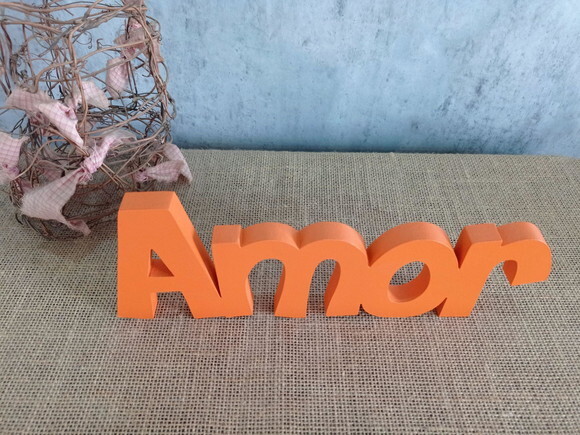 Palavras em MDF - AMOR