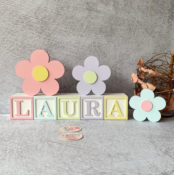 Tons Pastel Cubos 6x6cm e Trio de Flor Decoração Bebê