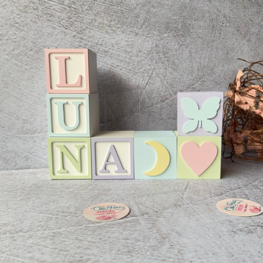 Cubos Personalizados 6x6 cm em MDF para Quarto de Bebê - Enfeite