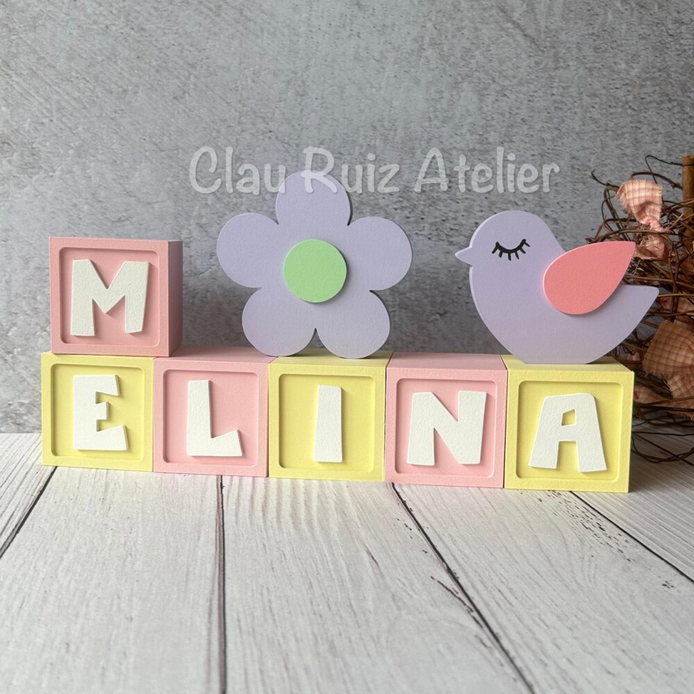 Cubos Decorativos Personalizados 6x6 cm com Passarinho 8 cm e Flo