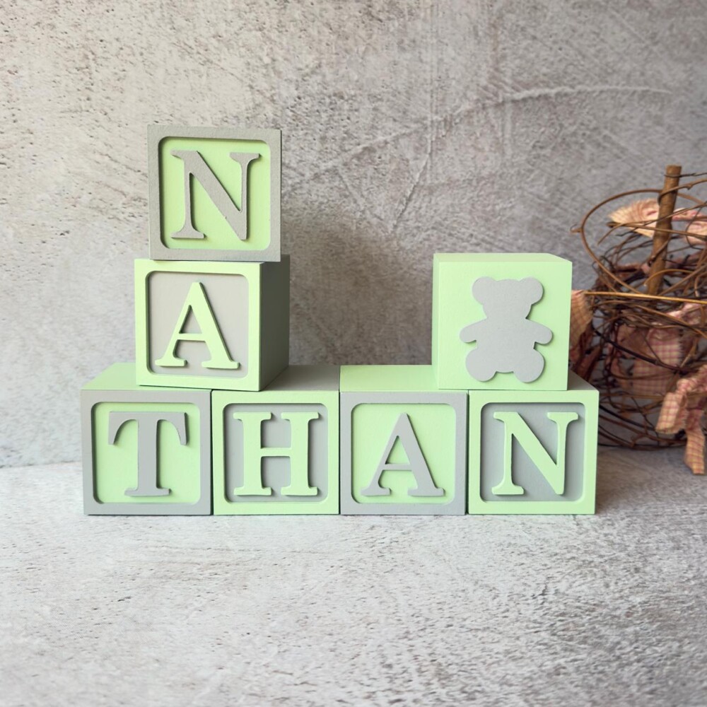 Cubos Personalizados em MDF com Nome e Urso para Quarto de Bebê