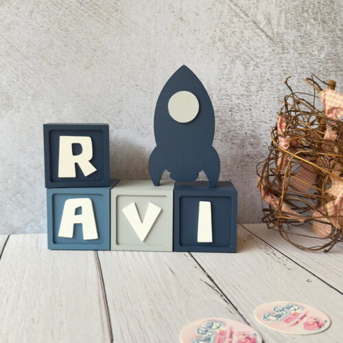 Astronauta- Cubos 6x6cm + Foguete Decoração Bebê