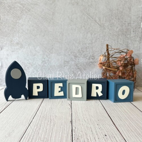 Astronauta- Cubos 6x6cm + Foguete Decoração Bebê