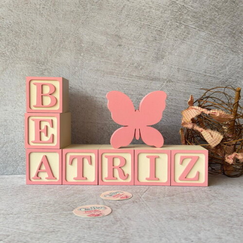 Borboletinha + Cubos 6x6cm Decoração Bebê