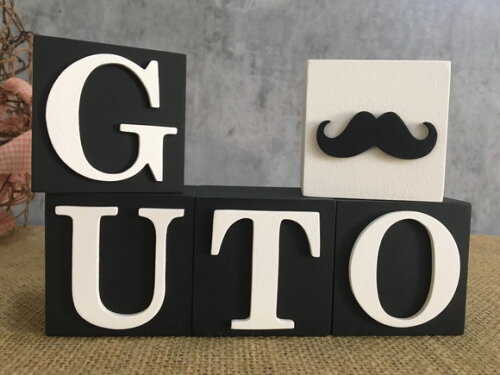 Cubos Decorativos Personalizados com  Nome do Bebê em MDF - Tema Mustache